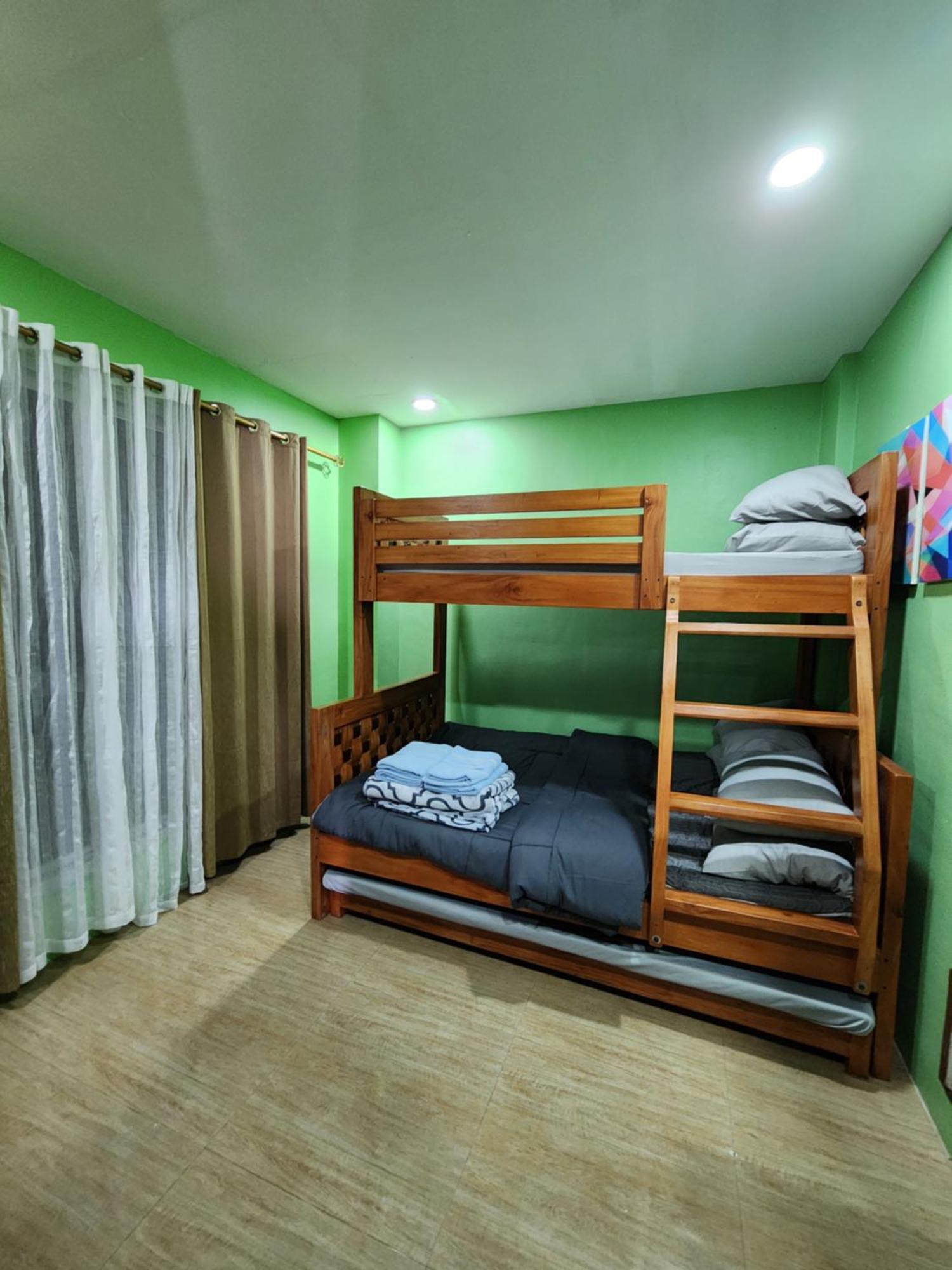Mountain And Sunsetview Baguio Residences Baguio City Δωμάτιο φωτογραφία